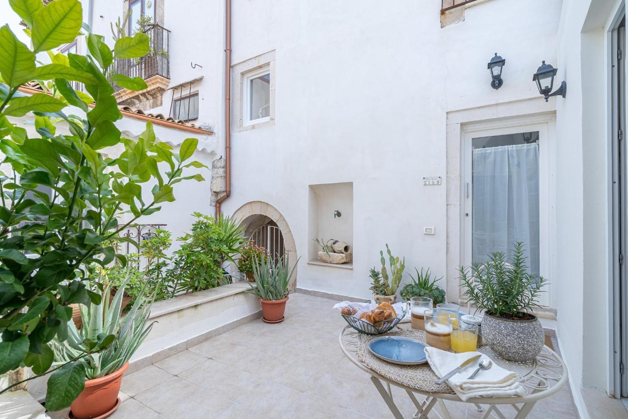 Ortigia 4 Seasons Syracuse Exterior foto